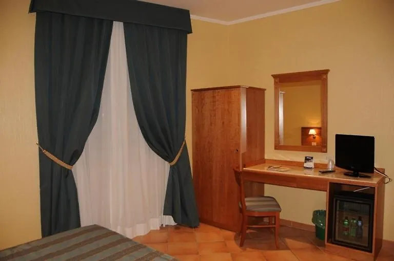 Colonna Room Rental-1
